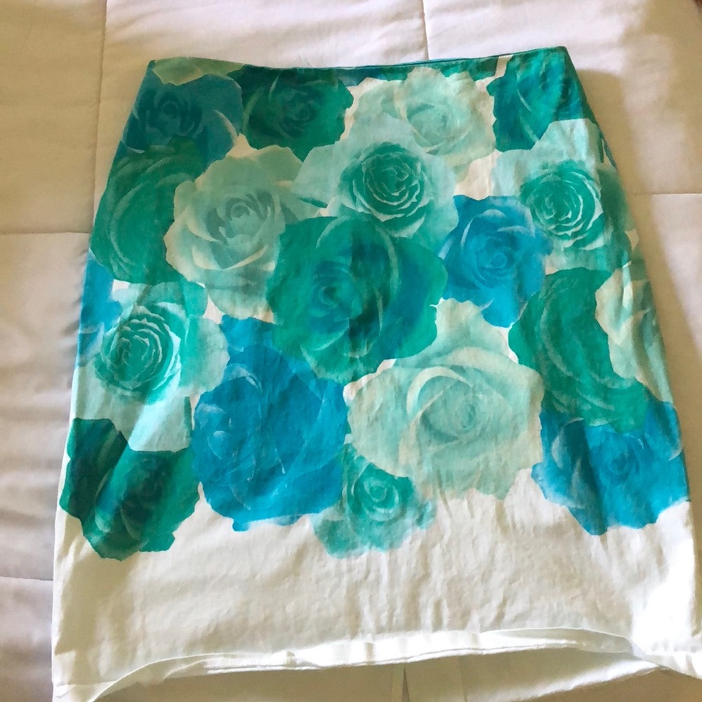 Green & White Flowered skirt